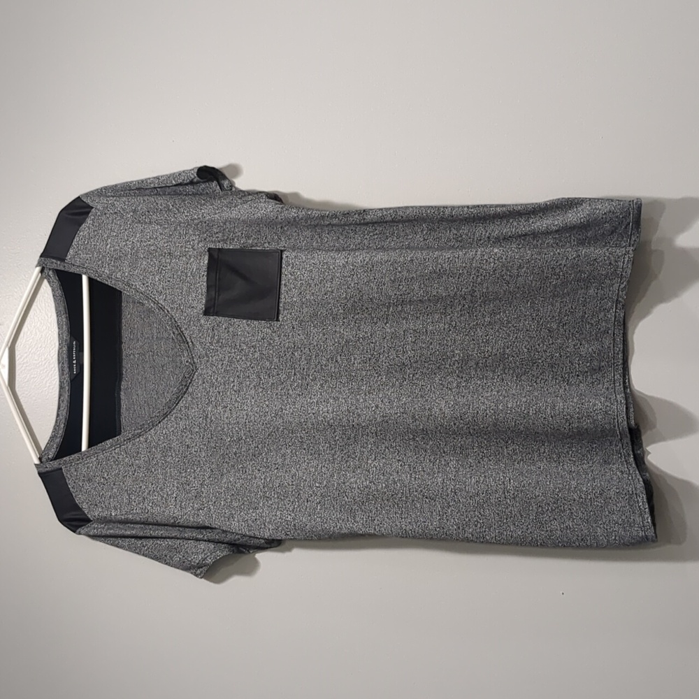 Women's tee